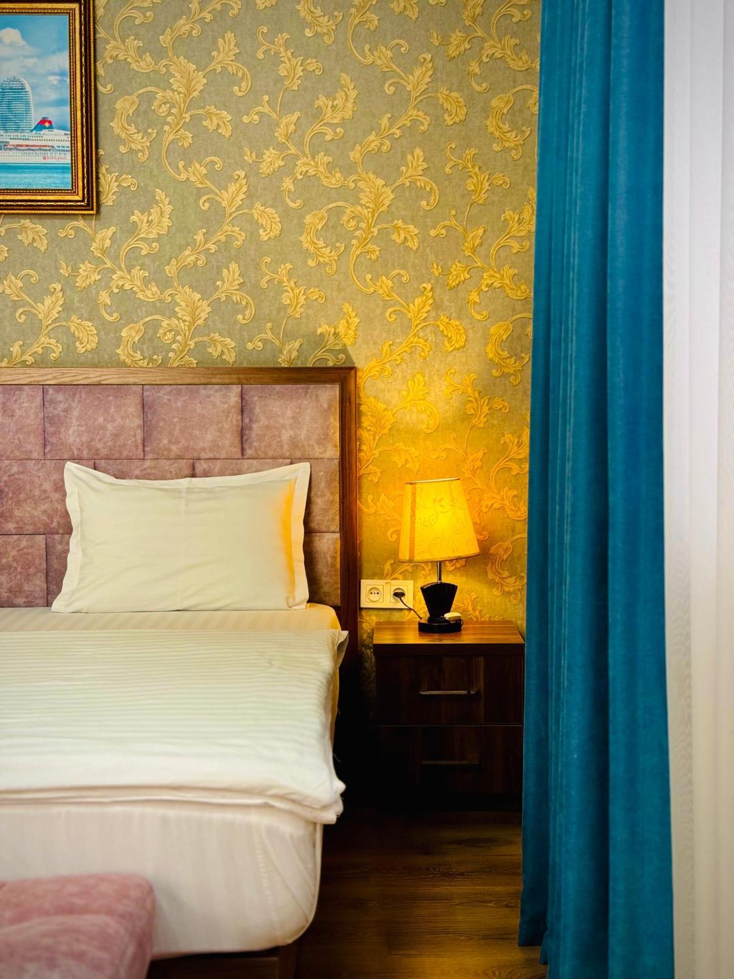 Ark Billur Halal Hotel Tasjkent Exteriör bild