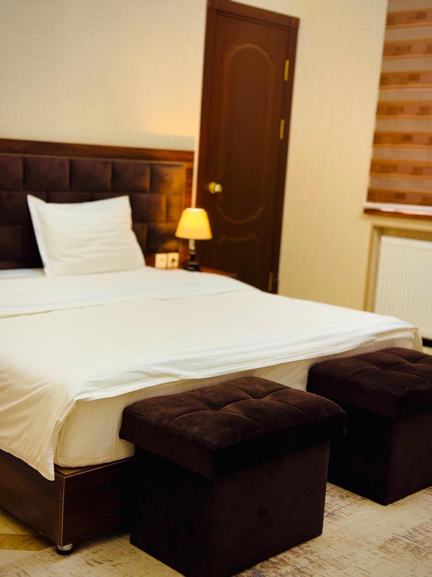 Ark Billur Halal Hotel Tasjkent Exteriör bild
